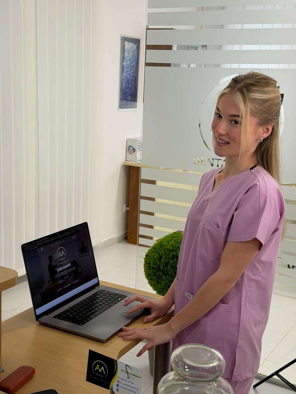 Dečija stomatologija AM Dental - medicinska sestra